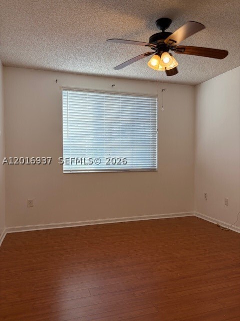 Building Photo - 8000 N Nob Hill Rd