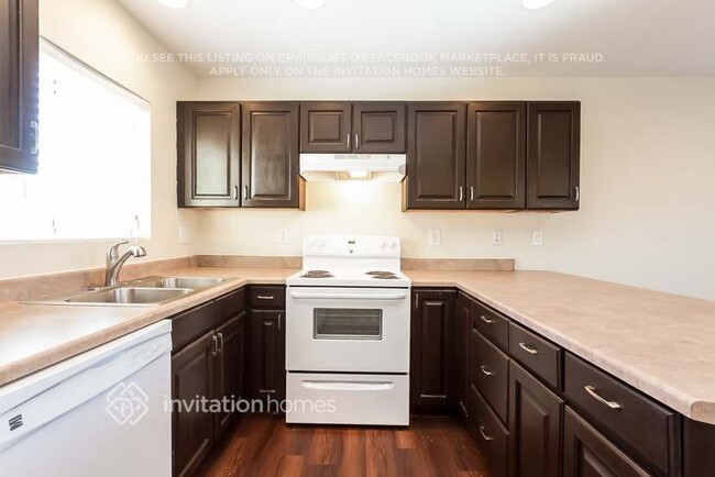 Building Photo - 7716 Barn Owl Dr