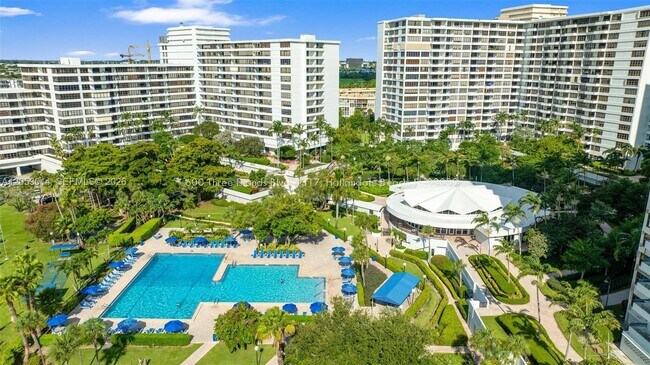 Building Photo - 600 Three Islands Boulevard