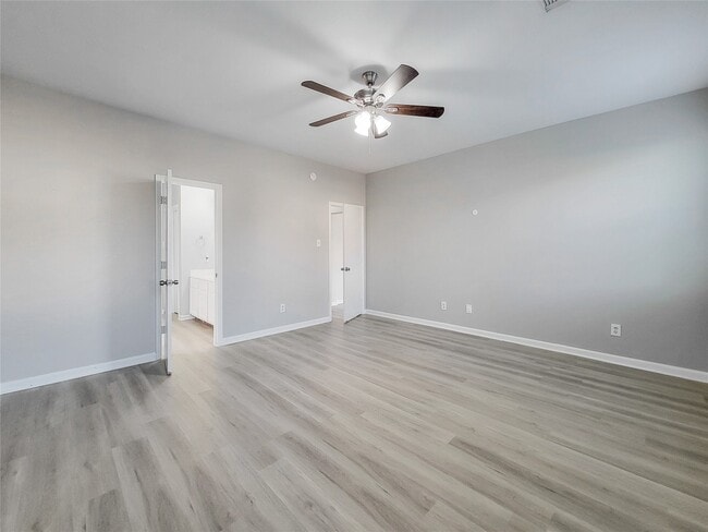 Building Photo - 3926 W Lindbergh Ct