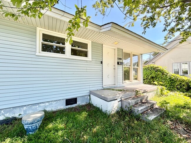Building Photo - Charming 3-Bedroom Duplex Unit in Norfolk