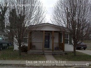 Building Photo - 100 Meadow Ln