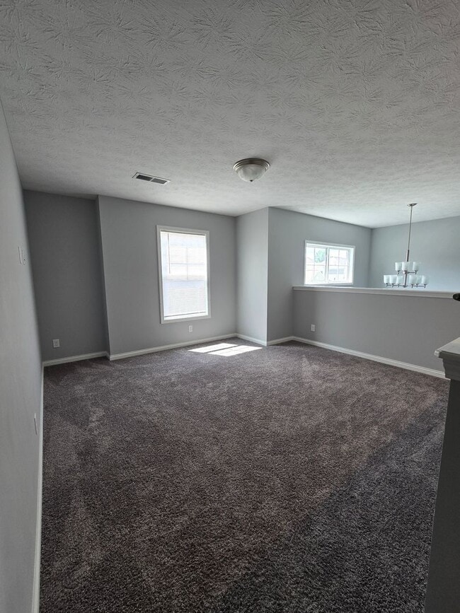 Building Photo - 3 Bed, 2.5 Bath Home in a Great Neighborhood!