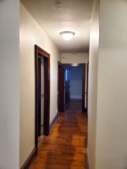 Building Photo - 340 Highland St