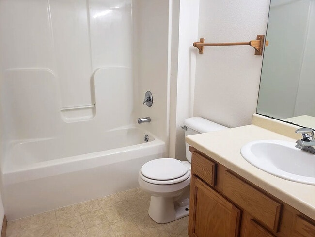 Building Photo - 1233 Winston Dr