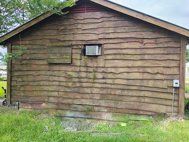 Building Photo - 6759 TX-105