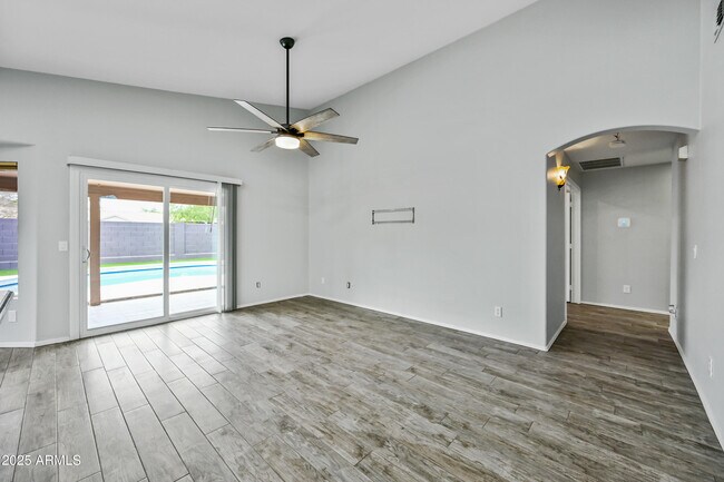 Building Photo - 1449 S Monterey St