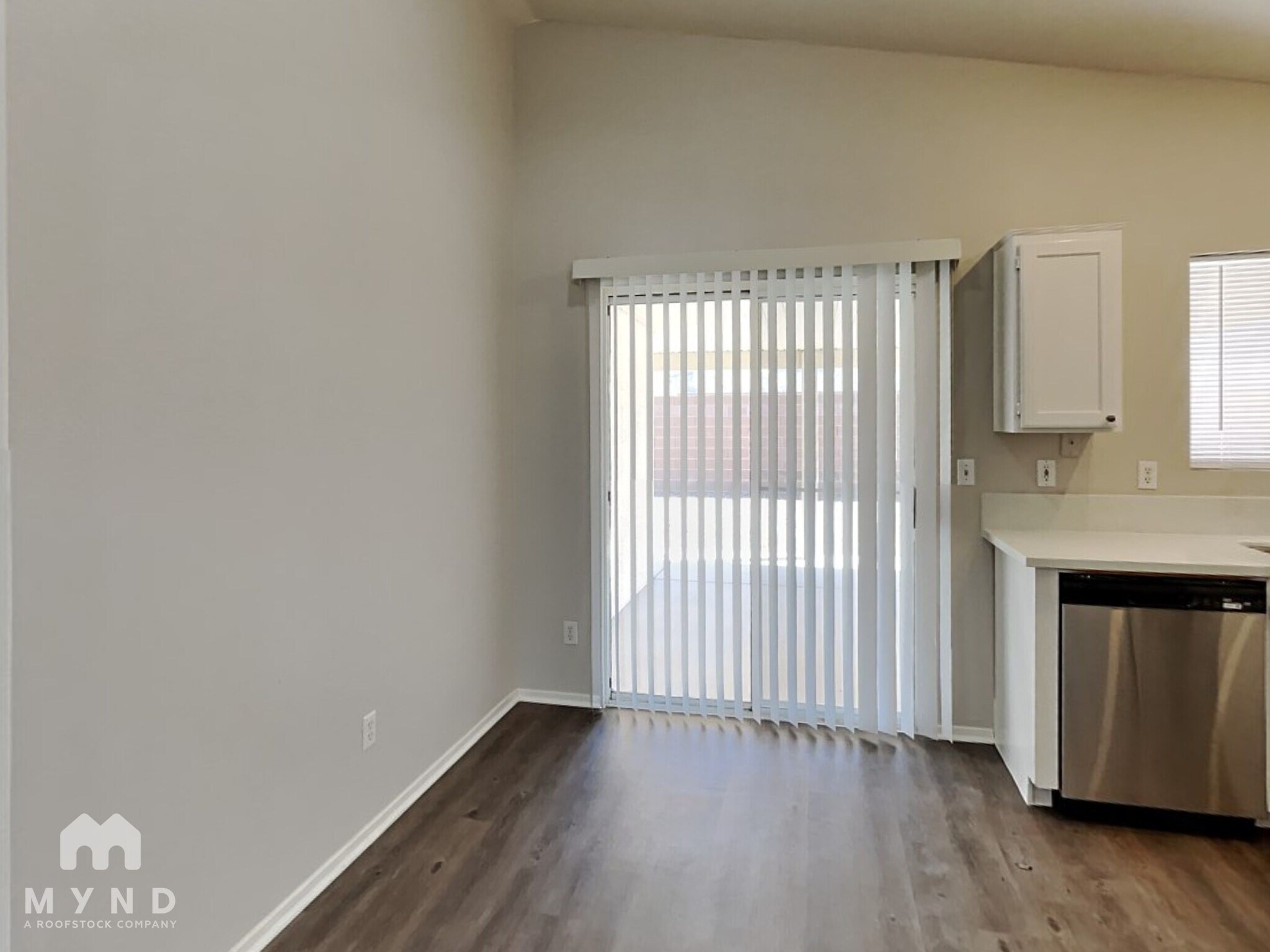 Building Photo - 2858 Mt Hope Dr