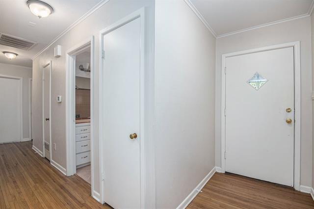 Building Photo - 4909 Overton Ave