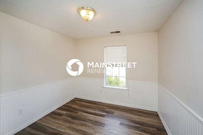Building Photo - 4 Bedroom Pet-Friendly Home in OLIVE BRANCH, MS with Main Street Renewal
