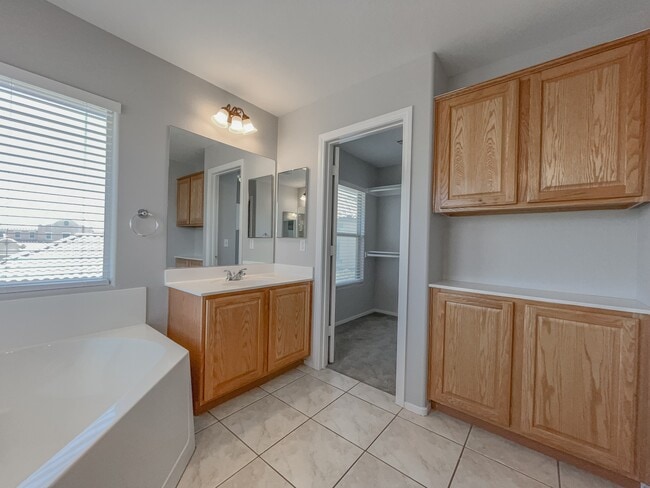 Building Photo - 5646 St Elias St