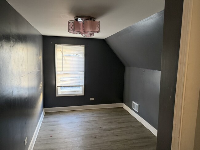 Building Photo - 756 Newell Ave