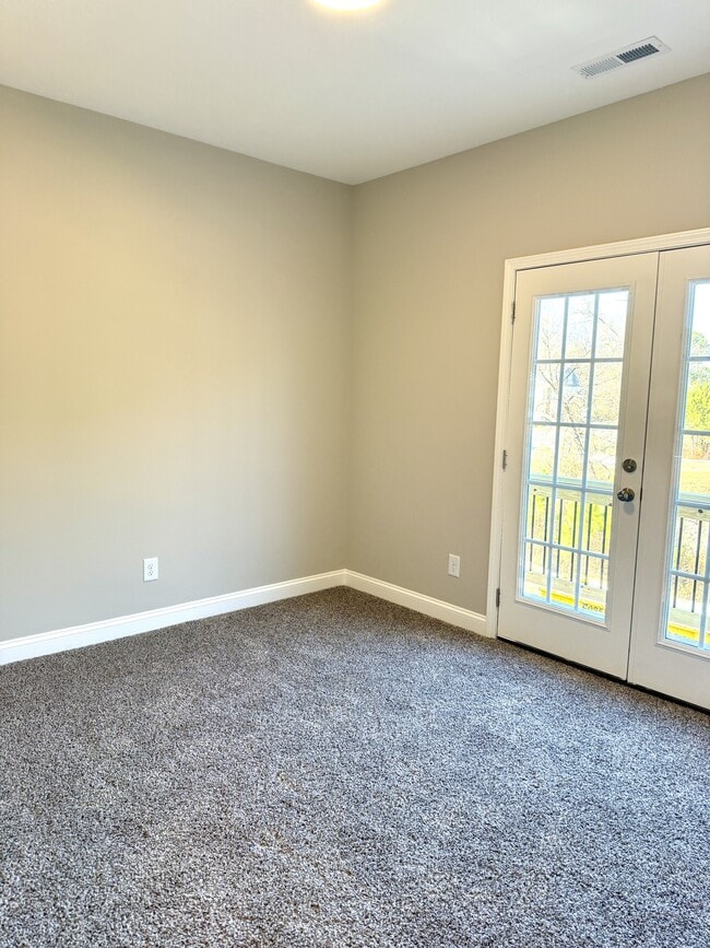 Building Photo - 7988 Humie Olive Rd