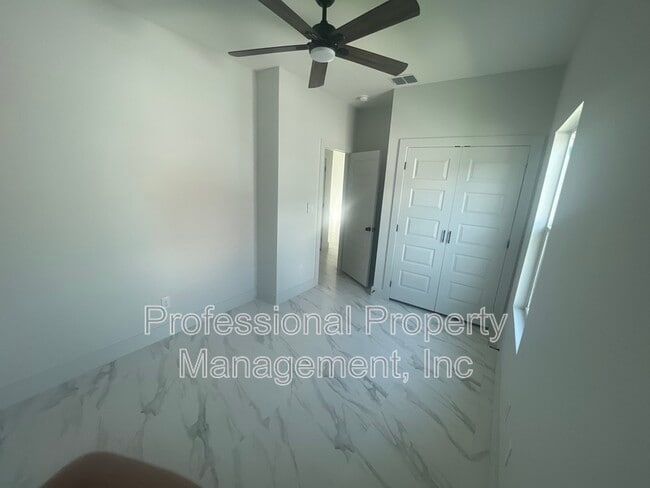 Building Photo - 2813 Bravo Rd