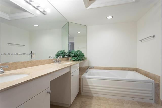 Building Photo - 4779 Collins Ave