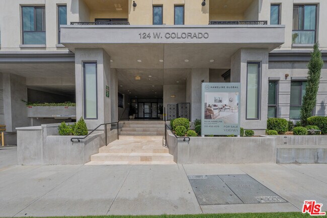 Building Photo - 124 W Colorado St