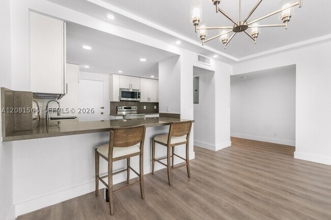Building Photo - 3430 Galt Ocean Dr