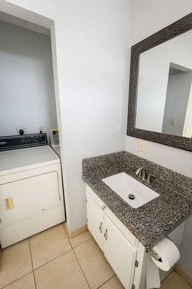 Building Photo - 312 Gastel Cir