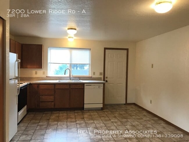 Building Photo - 7200 Lower Ridge Rd