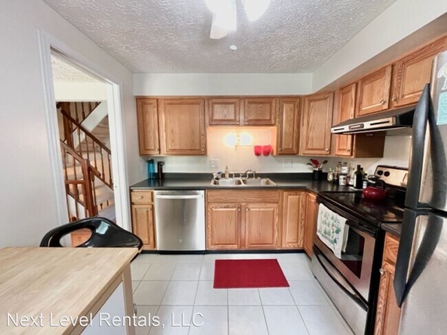Building Photo - 3 br, 3.5 bath House - 7719 Eagles Head Court