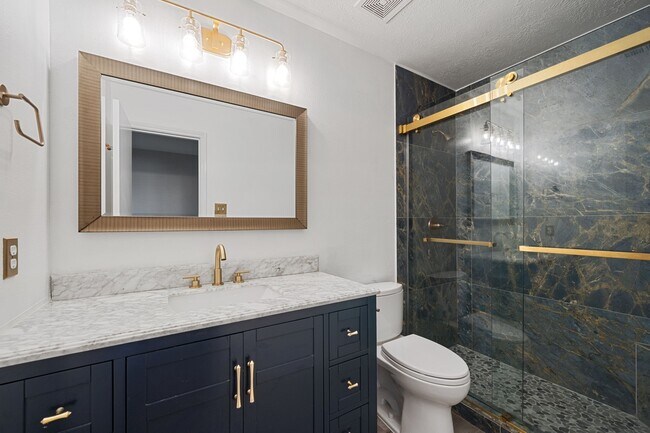 Building Photo - 22730 Tara Way Dr