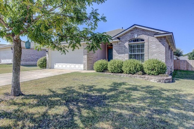 Primary Photo - 1111 Whitley Dr