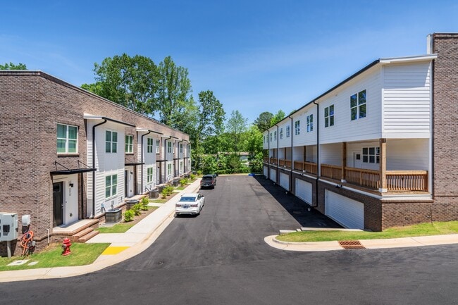 Building Photo - 3824 Sperry Land Ct