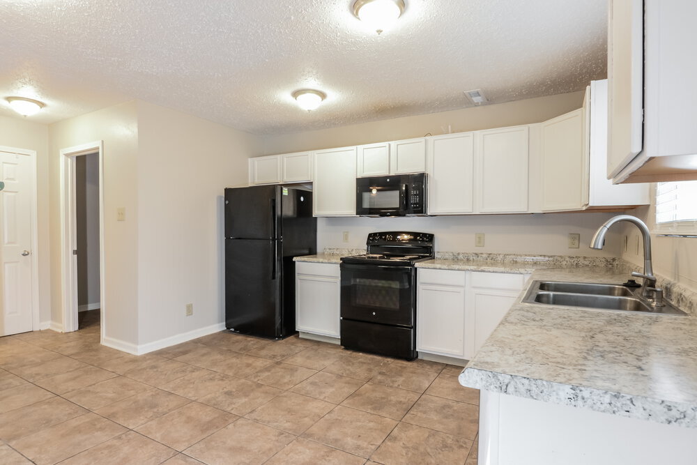 Building Photo - 14427 Cuppola Dr