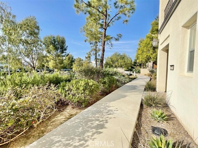 Building Photo - 171 Follyhatch