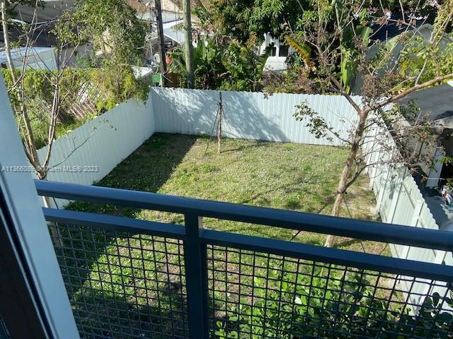 Building Photo - 177 E 16th St