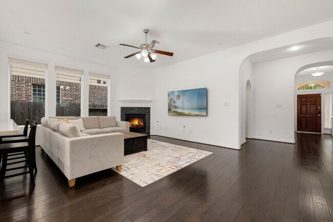 Building Photo - 10507 Angeline Springs Ln