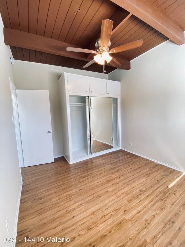 Building Photo - 14410 Valerio St