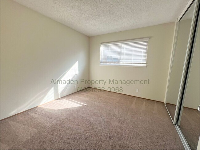 Building Photo - Updated Single-Story Almaden Home! Pets Ne...