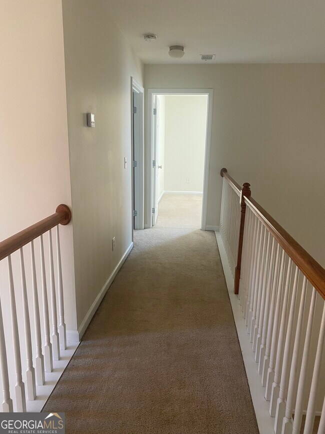 Building Photo - 539 Greyhawk Way