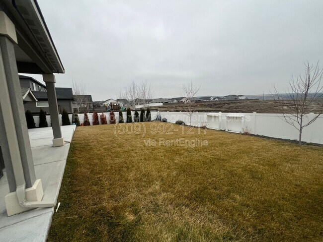 Building Photo - 2511 Brodie Ln