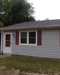 Building Photo - 2 bedroom duplex in Hopewell