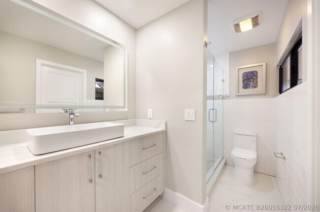 Building Photo - 424 Hendricks Isle