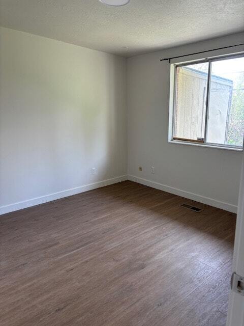 Building Photo - 2122 Orchard Dr