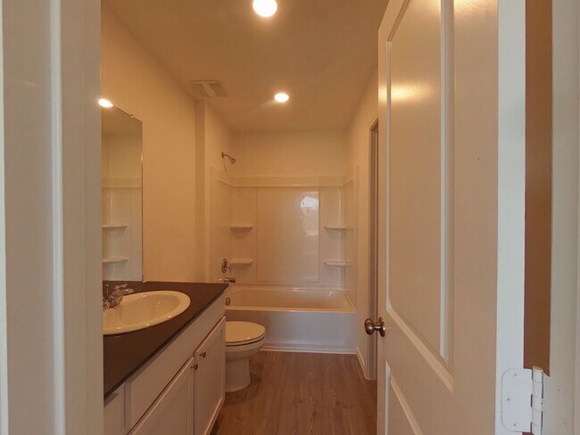 Building Photo - 4/2 Home near Potranco and 211