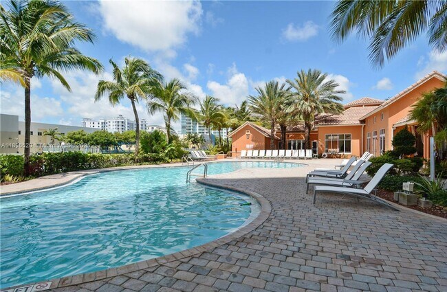 Building Photo - 3340 NE 190th St