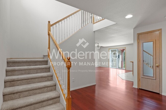 Building Photo - Welcome to your new home in Airway Heights...