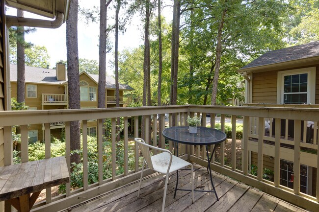 Building Photo - 1003 Country Park Dr
