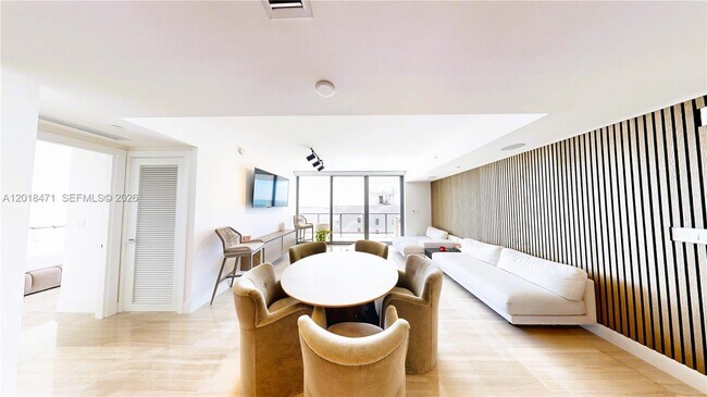 Building Photo - 1451 Brickell Ave