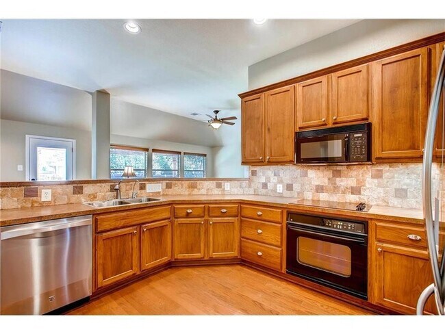 Building Photo - 20313 Wayzata Ct