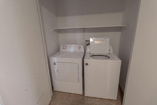 Building Photo - 5313 Currituck Ln