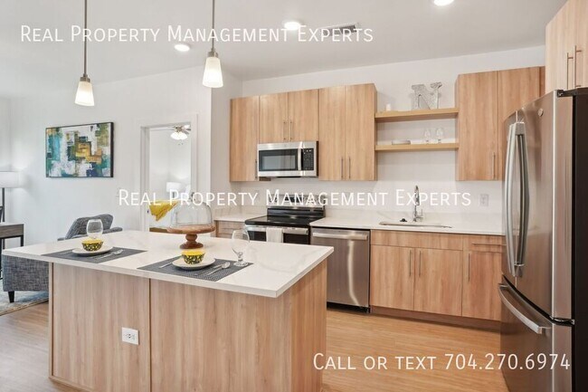 Building Photo - 14801 Statesville Rd