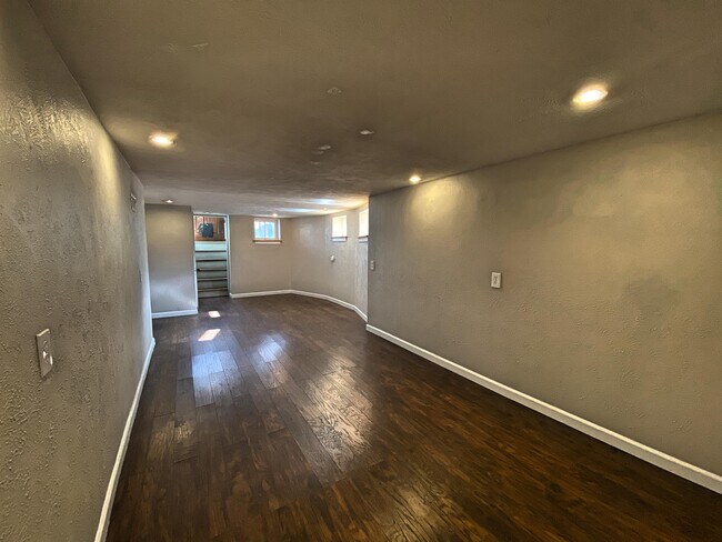 Building Photo - 2445 W 37th Ave
