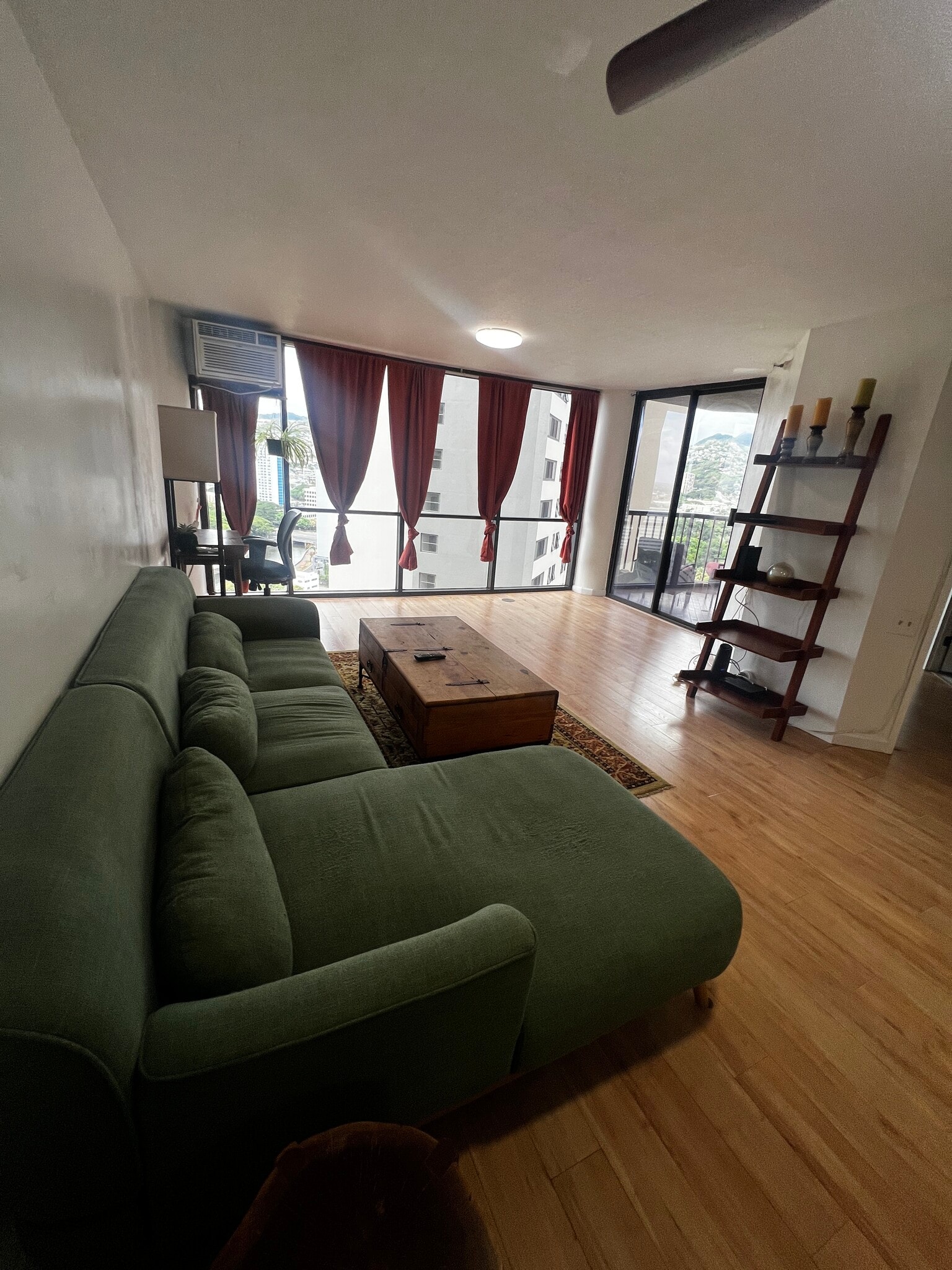 Building Photo - 60 N Beretania St