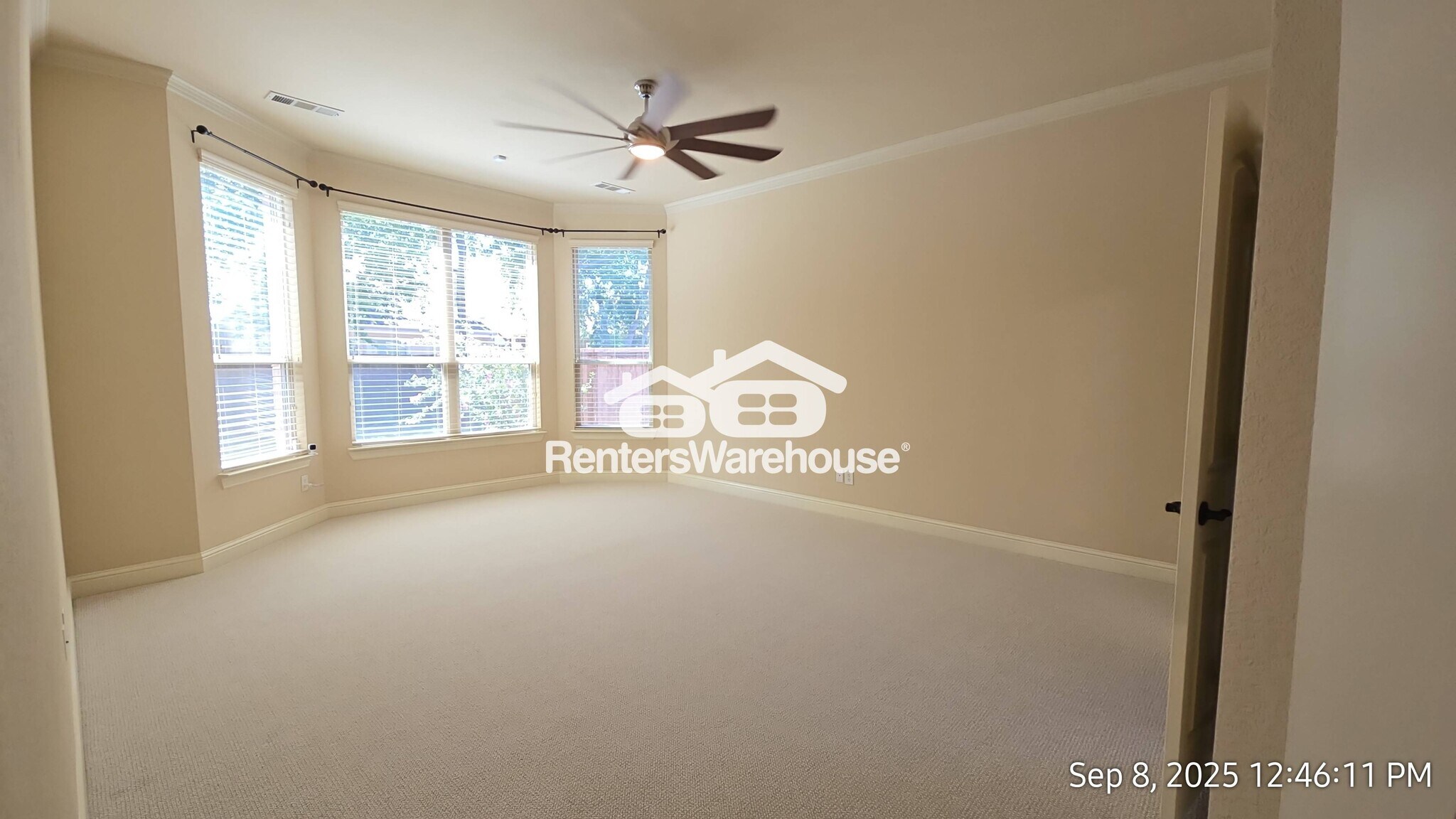 Building Photo - 5529 Bentrose Dr
