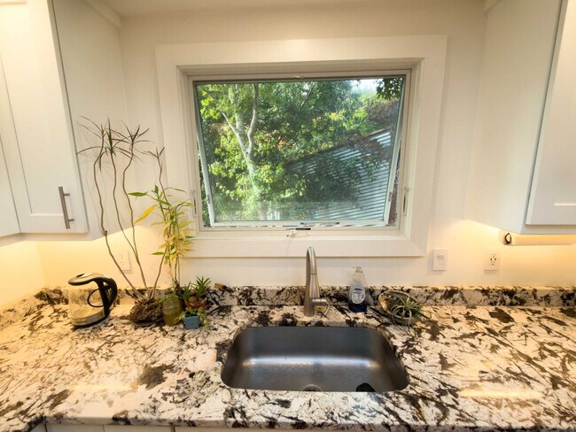 Building Photo - 30 Barranca Rd